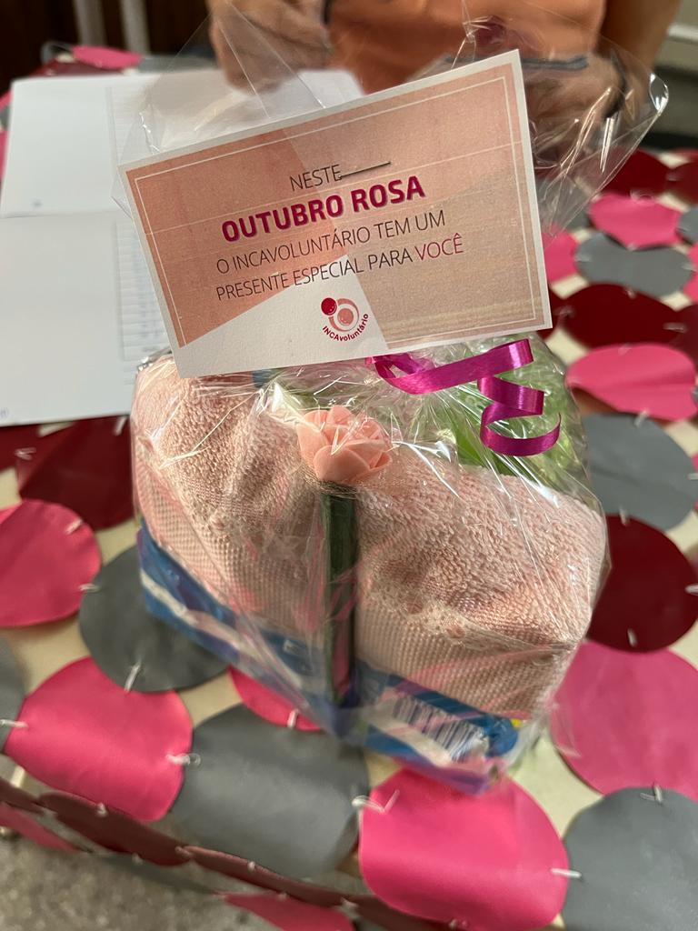 INCAvoluntário promove semana cor-de-rosa no INCA